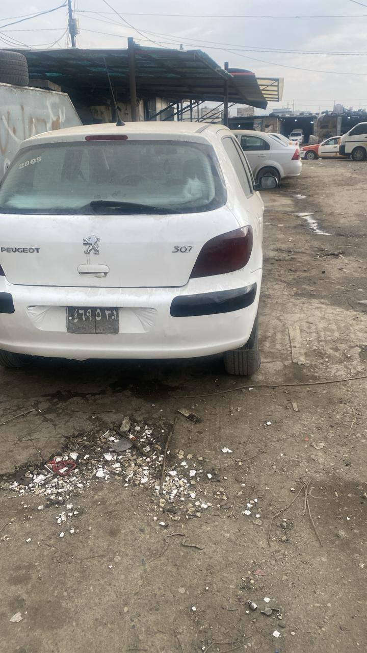 بیجۆ ٣٠٧ مۆدیل ٢٠٠٥ گێڕ تۆماتیک بەشەرتی گێڕو مەکینە ڕەقەم بغداد سنوی اسلی 
شوێن سلێمانی
***********
***********
