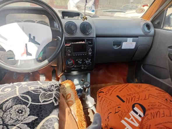 سايبة مديل ١٢ هزة جديدة رقم انكليزي سنوية جديدة ل٣٠ السعر ٢٨ للاتصال ***********
