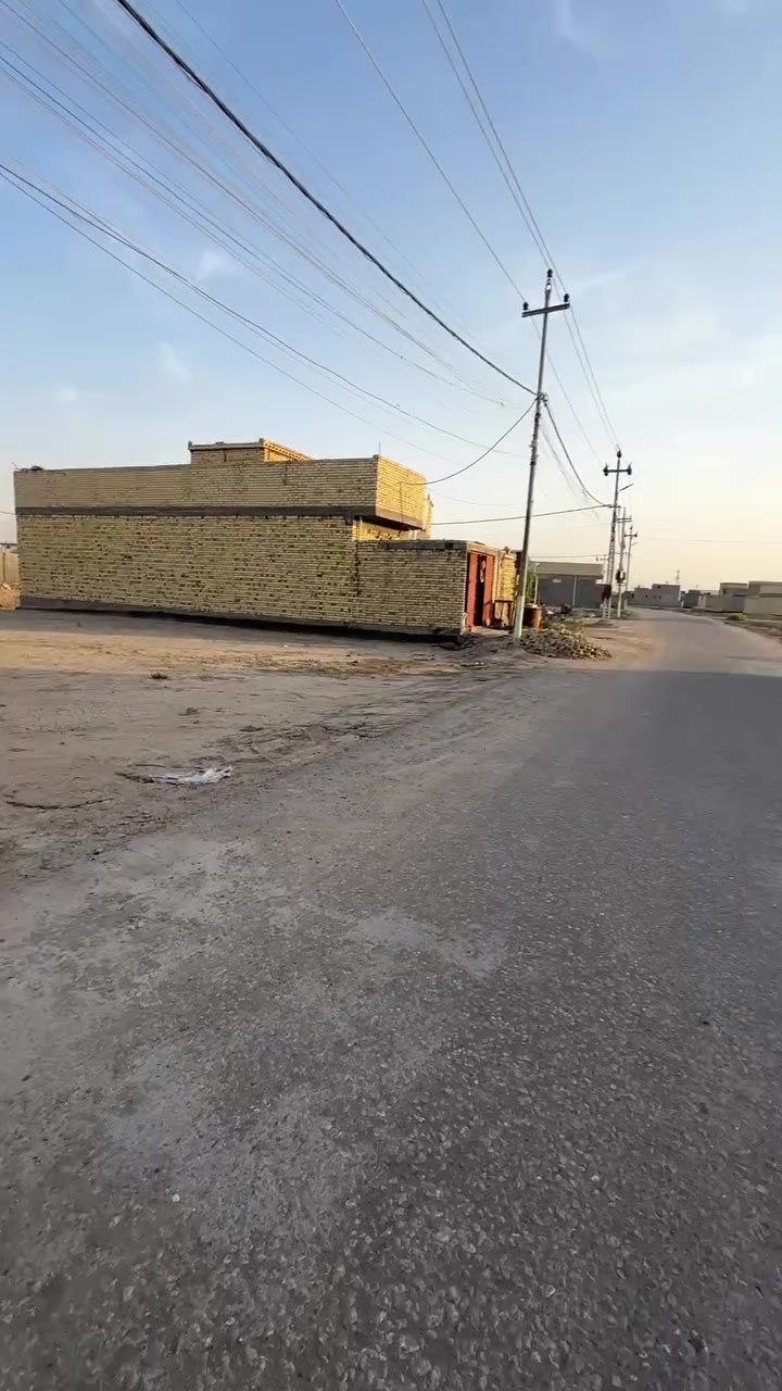 السلام عليكم ورحمة الله وبركاته 

مجمع الزهراء الحولي   

مساحه القطعه (400م مربع )

بيع او مراوس أبيت 

***********

