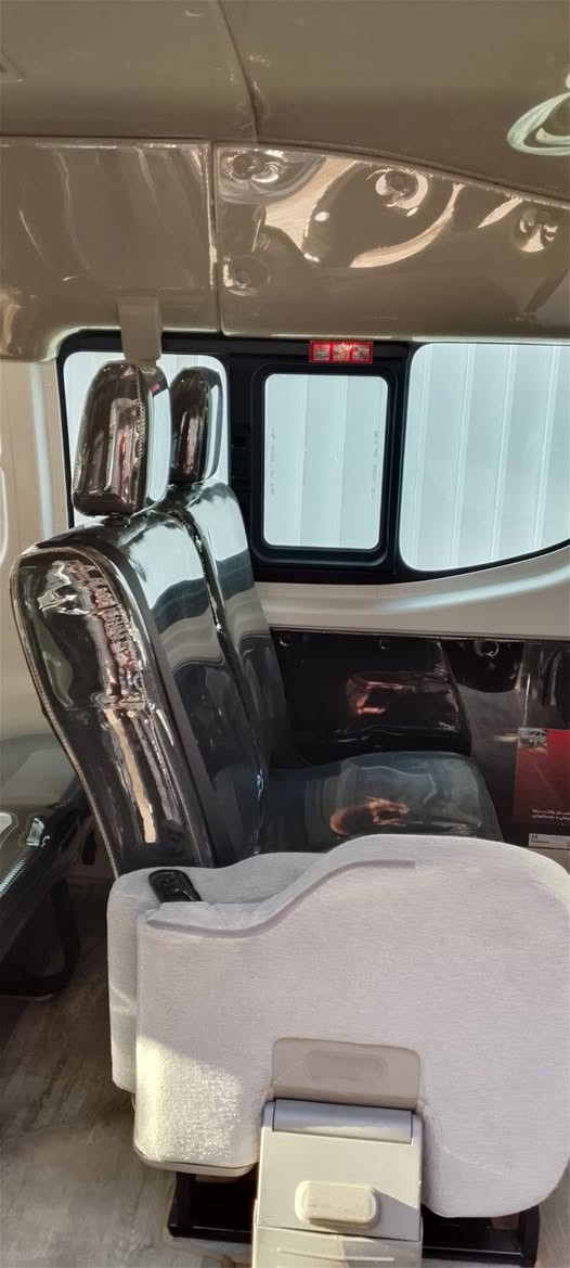 السلام عليكم نيسان 2026 مكينة جبيرة ماشية 2000 بحالة الزيرو كفالة من كلشي دوشمة علوكي درع علاوي ابو حي اور مكان السيارة بغداد الامين ثانيه السعر ثلاث شدات واربعين رقم***********
