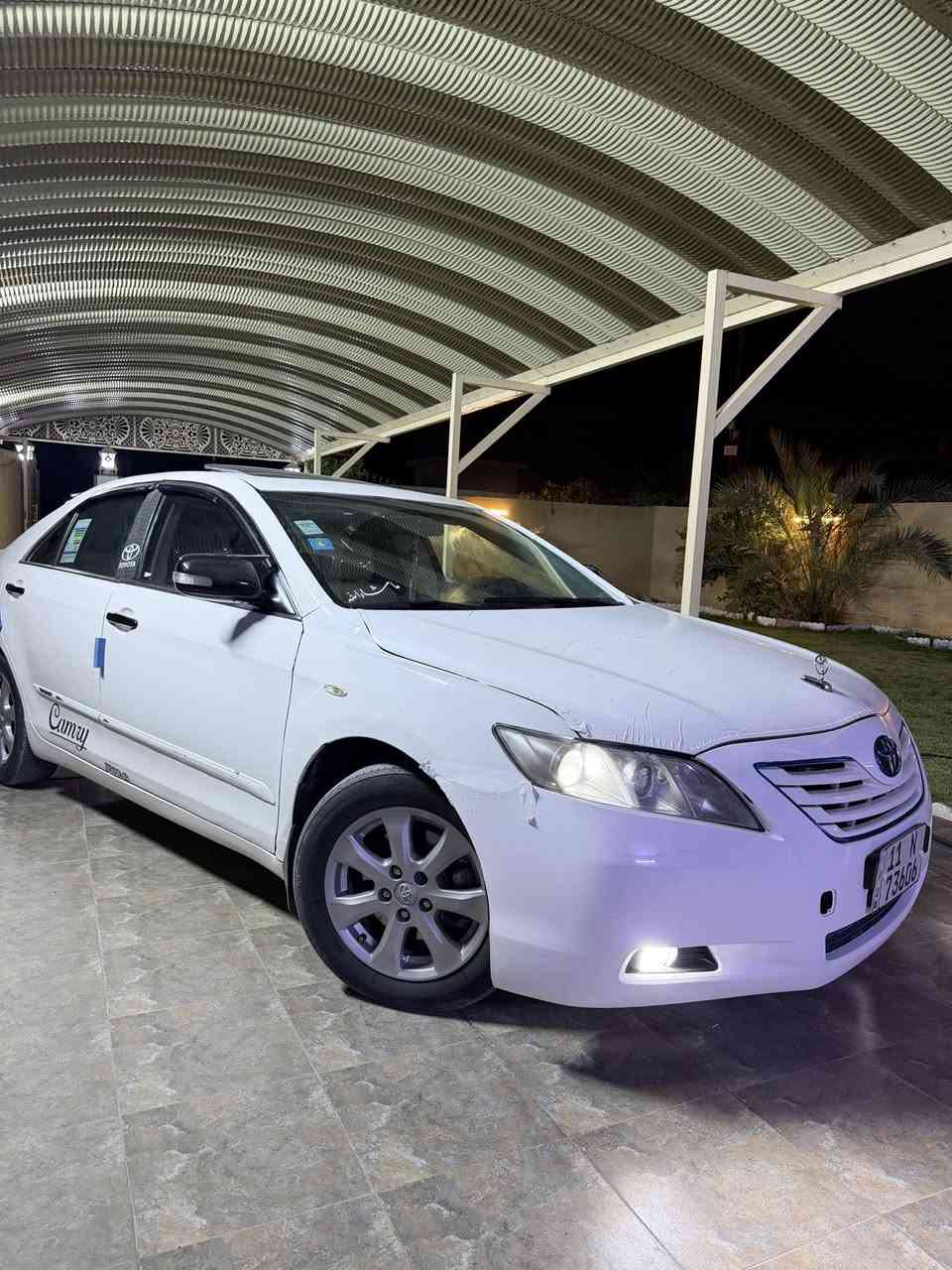 #تويوتا كامري 2009  GLX خليجي

الصبغ / 3 قطع فقط

مواصفات / فول فول ١/١ 
فتحه سلايت و برده خلفيه حساسات بيلادي 
نشره داخل تبريد قطعتين 
لايتات مضومه كامل زينون 
تبريد ثلج 
كير محرك بشرط 
حداديه درجة ١٠٠/١٠٠
سنويه رقم جديد هزه براد جديد 
رقم بغداد دولي باسمي تحويل ثاني يوم
السعر 88 وبيها مجال 
مكان سياره بغداد العامريه او حي جامعه
***********
