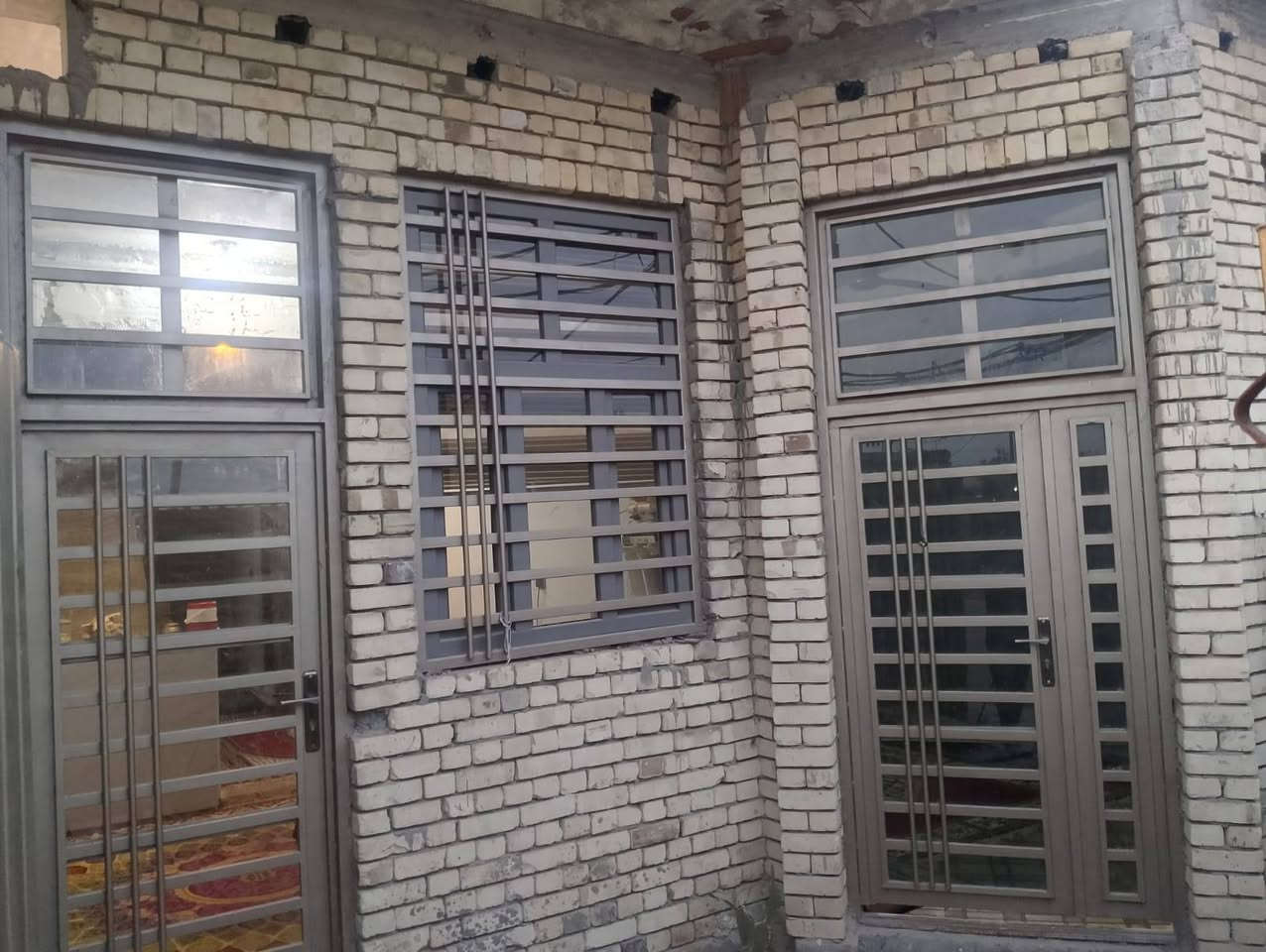 بيت للبيع، 
طابو صرف /12124،
حي الاساتذه قرب جامعه الامام الصادق، موقع الدار بين ركنين مقابل حديقه ،
 المساحه.7*16  /  112م ،
ملاحضه البيت ليس مشيد بالكامل، 
الاستفسار والاتصال 
***********
