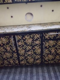 كاونتر ثلاث قطع ب350وبي مجال اتصل عله الرقم 07882369703