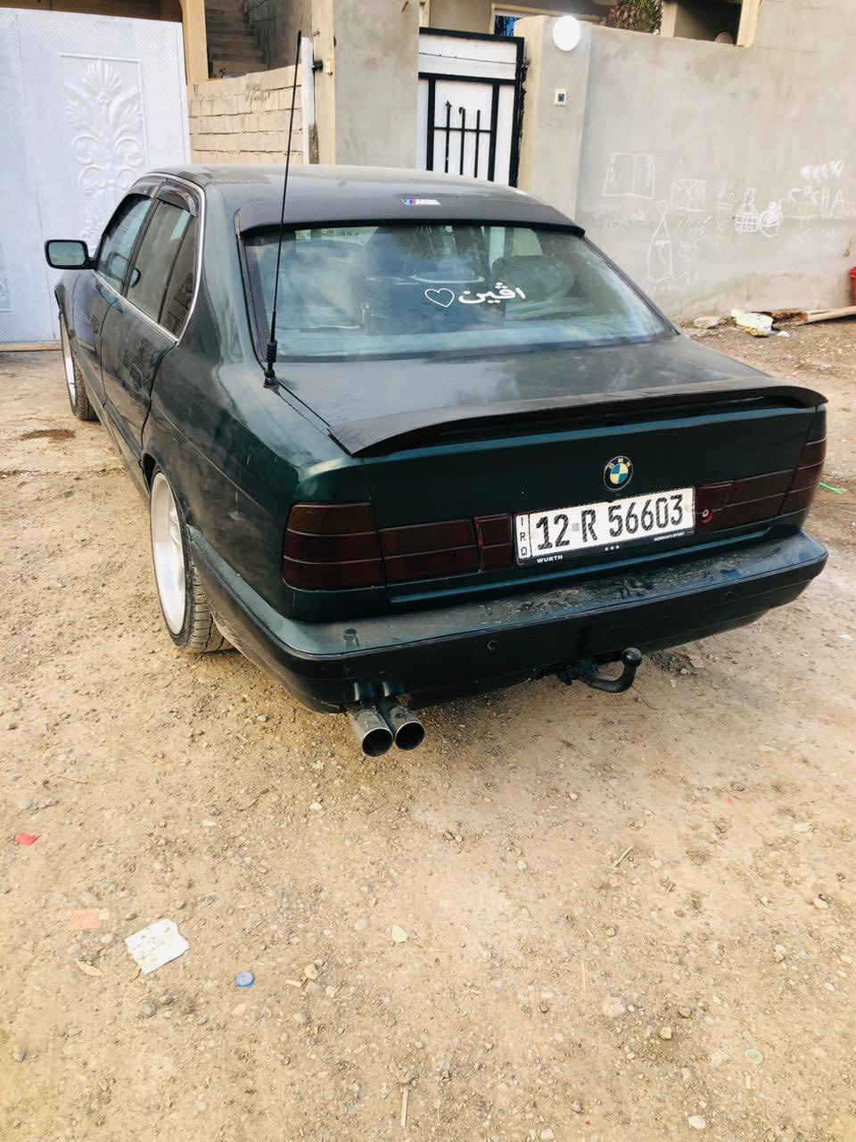 السلام عليكم  525 اصل بليته 
موديل 93
محرك كبس كير عادي بشرط لا صرف ولانفخ 
لا ضرب ولاطخه بخ جماليه 
ارقام جدد سنويه جديد كابون بنزين 
تبريد قطعتين فتحت سقف
جامات كدام كهرب والوره جوبي 
كشنات مخمل جديد 
لايت زنون شاشه كاميره
سياره ع وضع البلادي
السعر ٦٥ وبي مجال جوه ال ٦٠ لاتعلق كلشي تلكي بلسوك 
عنوان موصل 
واتساب ***********
