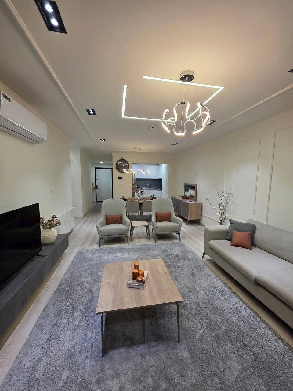 سەرەتا بەناوی خودا 
کۆدی/ 10917
شوقە بۆفرۆشتن 
📍شوێن /شاری خەونەکان 
📐ڕوبەر / 141 مەتر
🌕ڕوو / گۆیژە + ڕۆژ هەڵات  
🏗️نهۆمی / بەرز

پێک هاتوە لە ( میوان + هۆڵ + مدبخ + 2 مشتملات + 2نوستن یەکیان ماستەرە  )

تێبینی ( شوقەکە کەوانتەرو سپلێتی لەگەڵدایە سەقفی مەغریبیە عەرزی لامیناتە کامل سیستەمی شۆڤاژی رادێتەرە)
ــــــــــــــــــــــ
🖊️/ بۆ زانینی نرخ  کۆمێنت بکە 
ــــــــــــــــــــــــ
بۆ پەیوەندی📞
☎️***********
☎️***********
ـــــــــــــــــــــــــــ
تۆی بەڕێز موڵکت هەیە دەتەوێت بیفڕۆشیت یان بیدەیت بەکرێ زانیاریەکانمان بۆ بنێرە هاوکارتان دەبین 
‏‎*********** ☎️واتس ئاپ"فایبەر 
‏‎یان سەردانی نوسینگەی(جوانی موڵك)بكەن
‏‎ناونیشان"ئیبراهیم ئەحمەد"بەرامبەر دیلان سیتی
