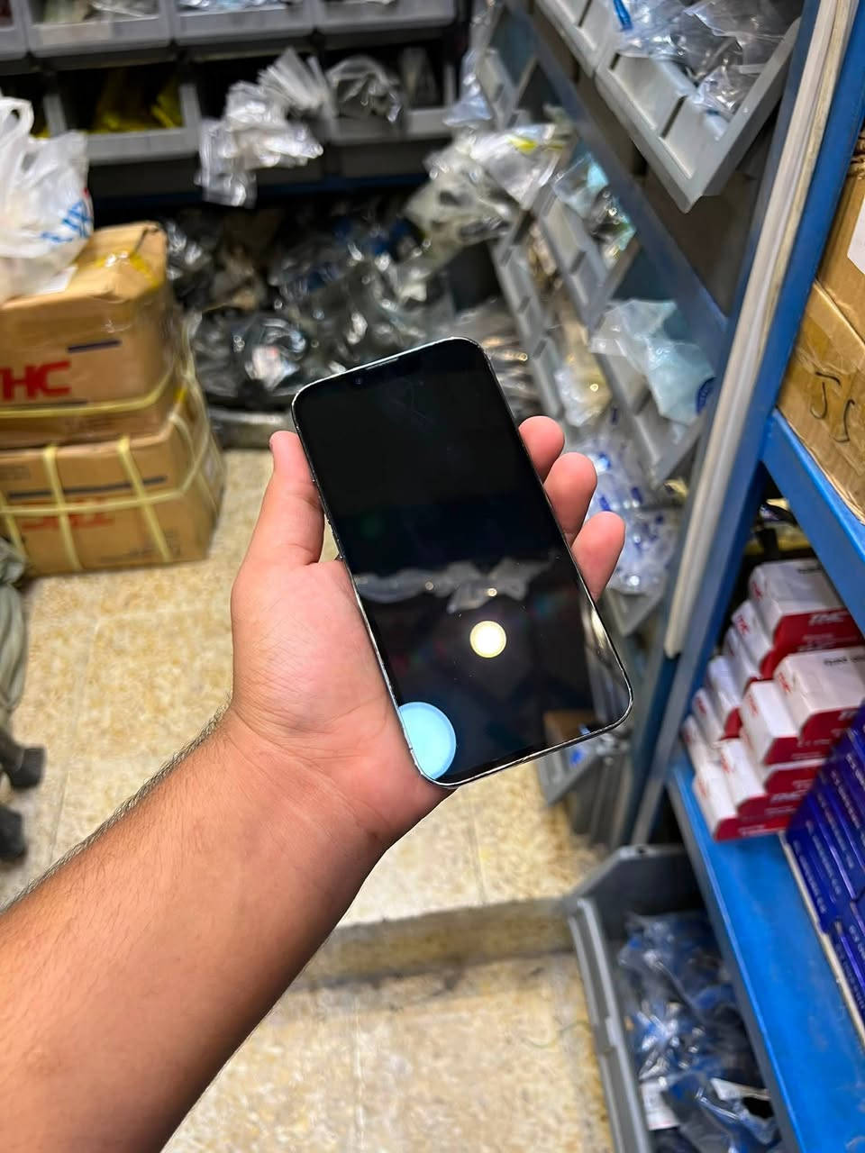 السلام عليكم

ايفون 13 برو فقط 

ذاكرة : 128
بطاريه : 100 مستبدل نوعيه مضبوطه 
شاشه : ثلاث خيارات 
نموذج : M 
فيس ايدي : شغال 
الجهاز انطيك ياه بس مبدل بطاريه ولبقيه كفاله على 
شرط

للاتصال : ***********
مكان موصل حي الفلاح
السعر 525 وبيه مجال ❤️
