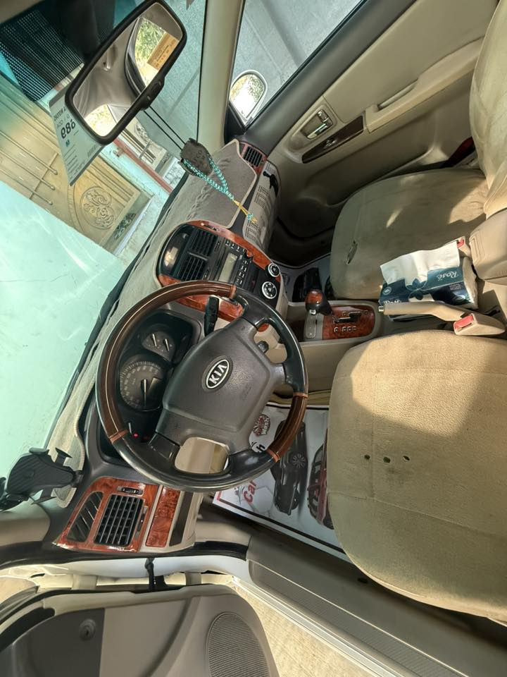 السلام عليكم للبيع كيا سيراتو 2008 للبيع خليجي مكينه 1600 رقم جديد انبار سيارة مكفولة من دعامية لدعامية بيها ملاحضات رصعات وبقية مكفولة داخل صاج تدفئة كشنات مكينة وكير وتبريد سيارة جديدة سعر 105 وليكول هواية كلشي اكو بسوك  للاستفسار ***********
