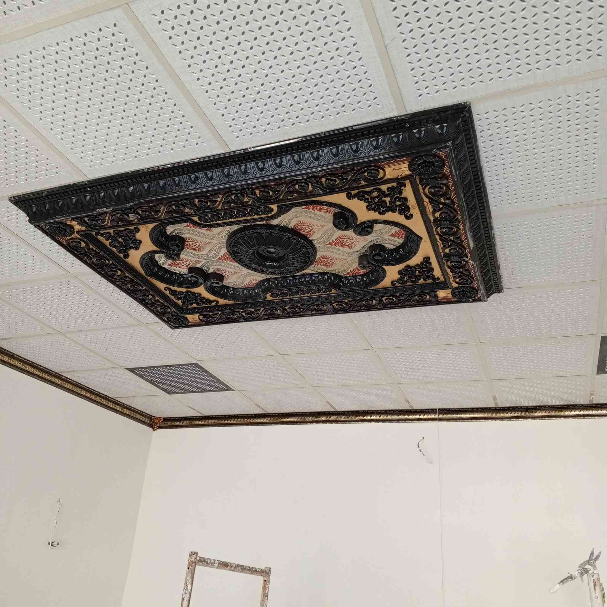 دار البيع في سيف سعد القمانيه حي الكراد خلف الشقق قرب مانزيخانه عين شمس المساحه 250ملك صرف  شارع تبليط السعر 65 وبي مجال رقم الهاتف ***********
