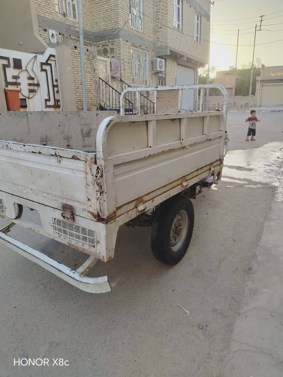 السلام عليكم
ستوته البيع مديل ٢٠

أوراق بسمي

ستوته جاهزه من كلشي

عوزه شغلات بصيطه

مكينه جديده

تواير ٣ جوبلس وياهن اسبير

كهربائيات كله شغاله

اترايك وين مايعجبك

سعره اب ١٧٠٠ او بيه مجال بصيط

***********

مكاني ناصريه مركز
