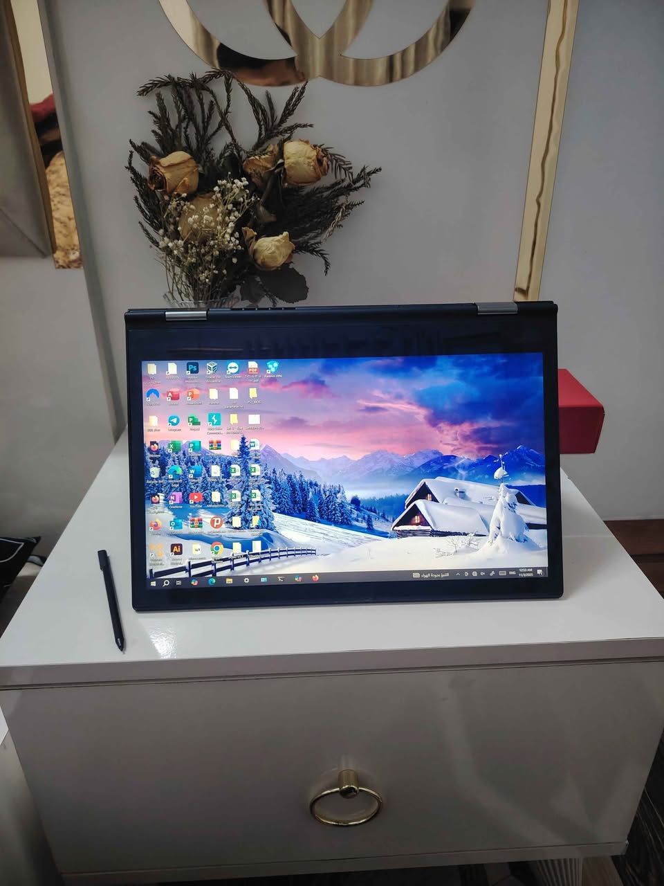 المودیل: Lenovo ThinkPad X1 Yoga الفئة: 1-Business /2-in 
حجم 14 إنچ 
شاشة لمس متعددة النقاط 
(Laptop / Tablet / Tent / Stand)  360 تدور درجة· 
تدعم القلم للرسم والملاحظات 
القلم: قلم لمس مدمج داخل الجهاز 
المواصفات الكاملة: 
  المعالج: Intel Core i7-7600U (الجيل السابع) 
 السرعة: حتى (3.9GHz (Turbo Bost 
16GB DDR4 (Dual Channel) :(RAM)  
  التخزين: 512GB SSD NVMe Samsung (سريع جدا) 
 کرت الشاشة: 620 Intel HD Graphics 
 النظام: Windows 10 Pro أصلي - b4bit 
 المعمارية: x64 
  اللمس: دعم لمس 10 نقل 
 الهیکل: متین وخفيف (سلسلة ThinkPad الاحترافية)
الشحن : Type C
سعره 375 الف وشرط الفحص
رقمي 
*********** كركوك, العراق
