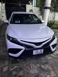 السلام وعليكم  كامري 2024موديل وارد أمريكي  السياره بدون صبغ بيها بارد...