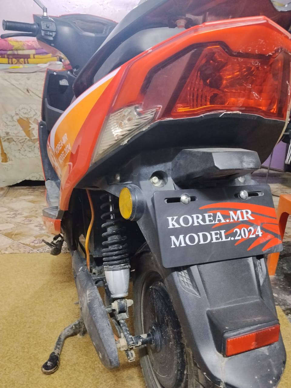 -السلام عليكم
-دراجه شحن للبيع 
-اضاءة امامي واشاره يمين ويسار  
-طرق التشغيل سويج وبصمه + تشغيل عن بعد + قفل للحمايه من السرقه
-الدراجه جديده كلش 
- مع شاحنته الاصليه
-موقعي التاجي 
الرقم ***********
-السعر  500  وبيه مجال   الشراي فقط يتفضل خاص
