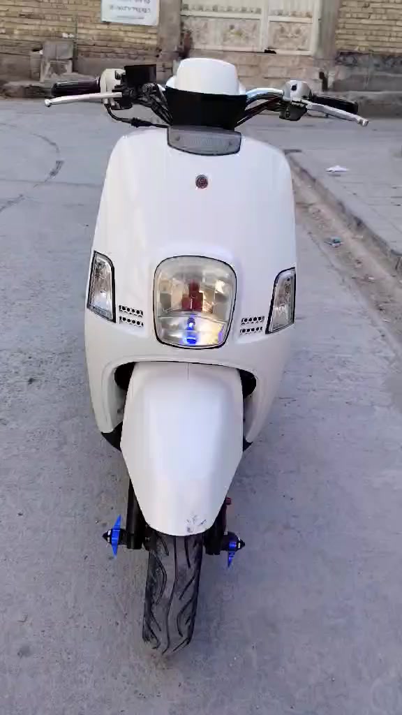 السلام عليكم دراجه بوليس للبيع ماصاله اهواي من طالع من الوكيل  دراجه نضيفه ماعايزه شي
السعر900او بيه مجال 
مكاني مشخاب ناحيه القادسيه
***********
