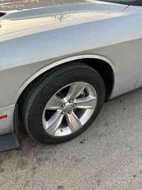 عندي هذا الويل تخم كامل حجم 18 اصلي هوة و تايراته للبيع لو مراوس ب ويل...