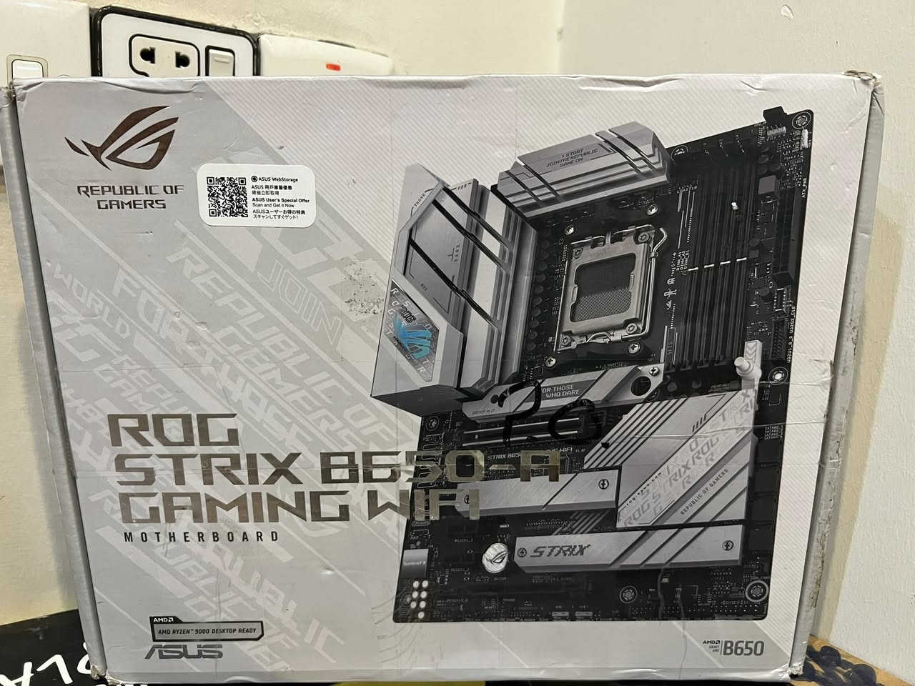 توصيل متوفر ***********
ASUS ROG STRIX B650-A GAMING WIFI,

بور سبلاي فول مدلر 1000واط جديد 

السعر اسفل الصورة
