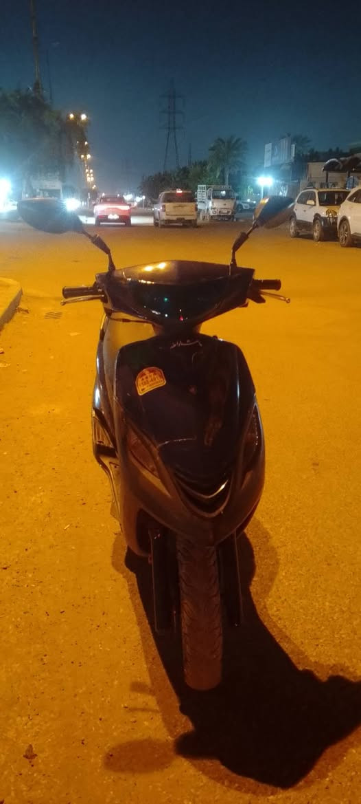 سلام عليكم عندي دراجه ماكس 140دراجه حلوه خير من الله نص نكره الدؤاجه اي صوت مابيه مجفت جديد قطرت صوت مابيه غير صوت الصالصه الدراجه  ختم واحد حته الشاير مختمات بيه فطر بلكفر الامامي ولدراجه حلوه وكاعده شلعه معدل فول حلوه ولشراي يخابرني***********هاذ رقمي بي واتساب وعارضه ب325وبيه مجال تره موسعره، بس محتاج
