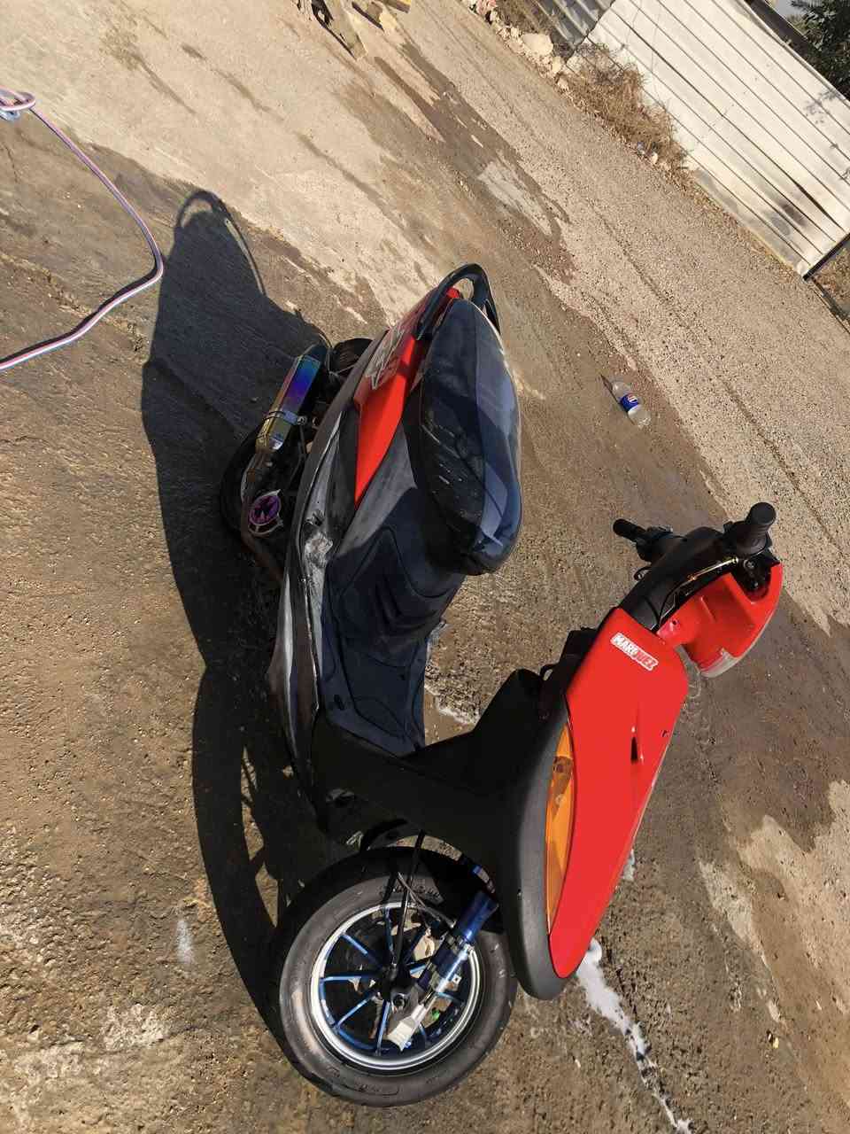 السلام عليكم 
للبيع ماكس عدله الدراجه خير من الله ومصروف عليها بيها صالنصه رياضيه سبايدر كاربون فايبر دبلات اصليه وياله مشيف تشغيلتها نكره سلف وهندر وبيها لايت عدسه متغير الوان عارضها ب475 وبيها مجال  مكاني الدوره
***********
