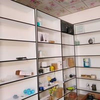 خمسة رفوف • ١م×٢٫٨م • كربلاء