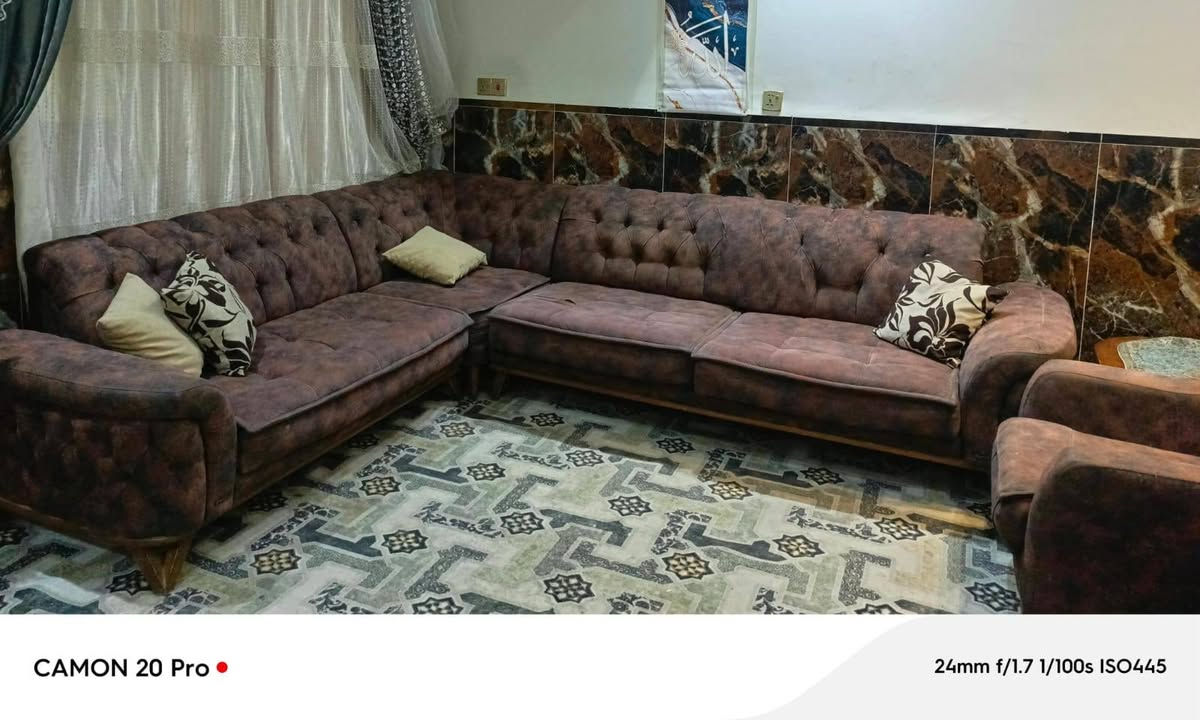 بيع مستعجل غراض بيت
تخم تركي 8 مقاعد سعره 300
طباخ إيطالي نظيف بس جامه مكسوره ب100
معرض نجاره ب80
جزامة احذية ب20 
#ملاحظه . أسعار نهائيه مابيها مجال


**إذا كنت صاحب هذا الإعلان وتريد حذفه لأي سبب، رجاءا أرسل رسالة إلى الدعم الفني**
