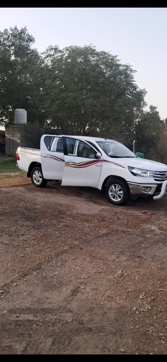 سلام عليكم البيع بيكم مديل 2021كويتي رقم واسط نكليزي مكفوله مكان كوت  شيخ سعد  سعر 270 تصال  
***********
