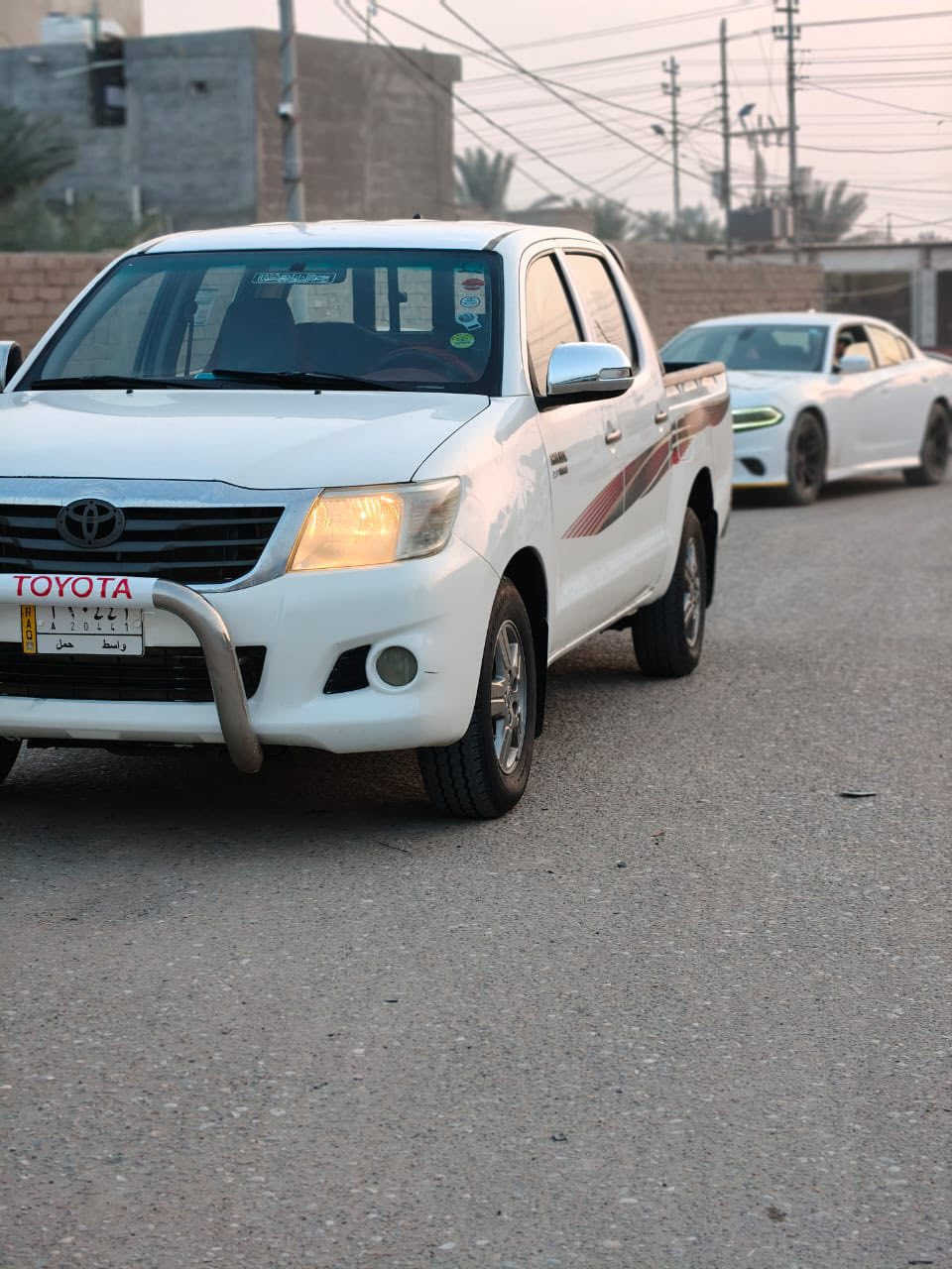 سلام عليكم سياره هايلوكس تخم تاير حداديه فول تخم تاير عنوان دير شافي سعر 16 مديل12 *********** شاصي 19 سنويه 27
