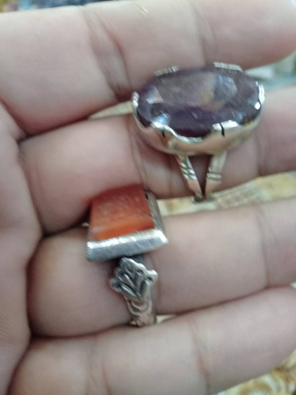 من رخصت الادمن متاح ياقوت أفريقي وعقيق يماني مخطوط سعرهن قفل ١٠٠ بغداد ماعندي توصيل اعتذر


**إذا كنت صاحب هذا الإعلان وتريد حذفه لأي سبب، رجاءا أرسل رسالة إلى الدعم الفني**