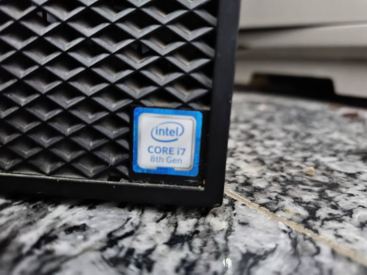 السلام عليكم حاسبة dell 3036 كيس سستم
المواصفات
رام_32
كرت الشاشة_gtx1080
تخزين_250+1تيرا
كورi7 جيل الثامن 
مبرد اللحاسبة
مروحة لد
الحاسبه اشتريتهة وضميتها بعدها جديدة تفحص وتاخذ
بس الكيس تغيرة لين مال سستم 
السعر خاص 
الرقم ***********
الحاسبة وكالة تتحمل اقوى العاب واقوى برامج التعديل
