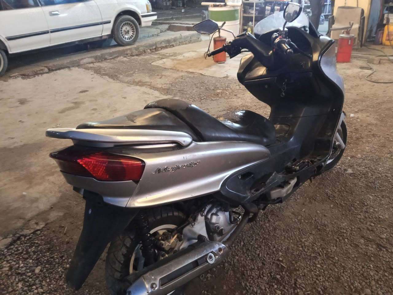 سلام عليكم ماجسته دبل رون مكان قياره قريه سيداوه السعر 350 وبي مجال الرقم ***********
