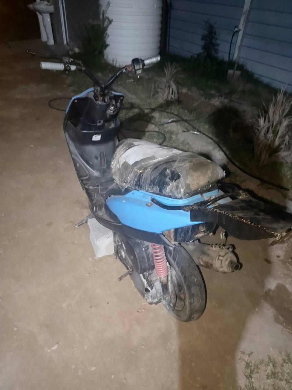 السلام عليكم دراجه للبيع متروكه
دراجه ماكس عدله ياباني جانت تشتغل وطفت هندر يخرط ابيع كوم حديد شاصي مكفول نضيف بوشه 55 ضفيره جديده مكاني كربلاء الحسينيه العطيشي سعر 180 وبيه مجال بسيط الشراي للتواصل واتساب 0783365133


**إذا كنت صاحب هذا الإعلان وتريد حذفه لأي سبب، رجاءا أرسل رسالة إلى الدعم الفني**