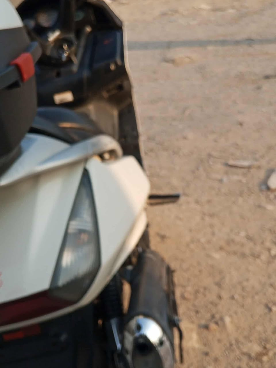 سلام عليكم دراجه سلفر ونج حجم المكينه 600       دراجه كامله بس وكفت بيه بشارع وديتهة الفيتر فتحلي كفرهة نوب يكلي خالفه سنتر فه ابيعهة كوم حديد كامله دراجه سعر الدراجه 800 وبيهة مجال    ***********
