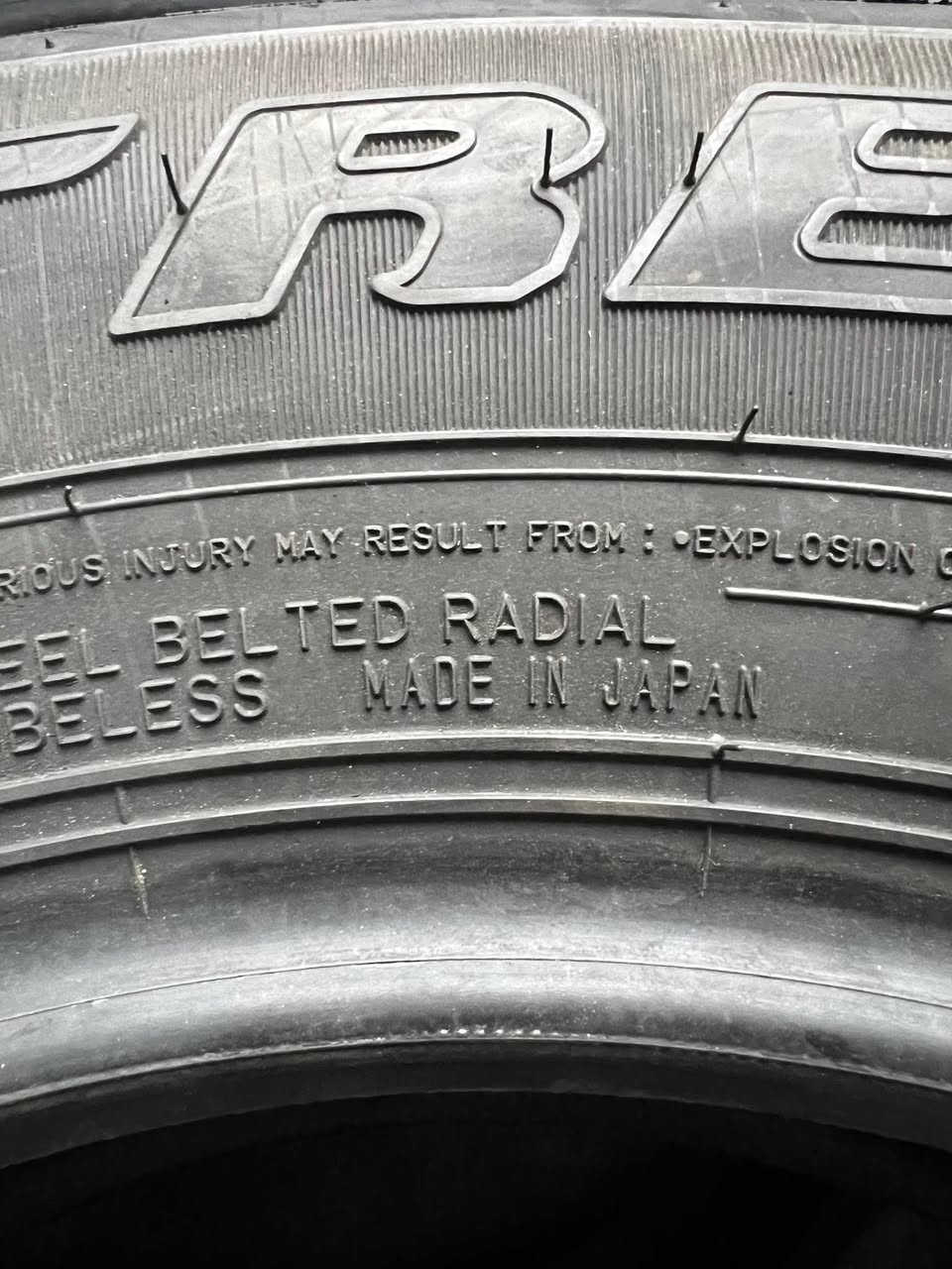 السلام عليكم وصل تايرات جديد ياباني اصلي دلوب قياس 195/15  سعر بلاش زوج 150 🔥الف متوفر جمله مفرد يوجود توصيل لجميع المحافظات 
‭***********
