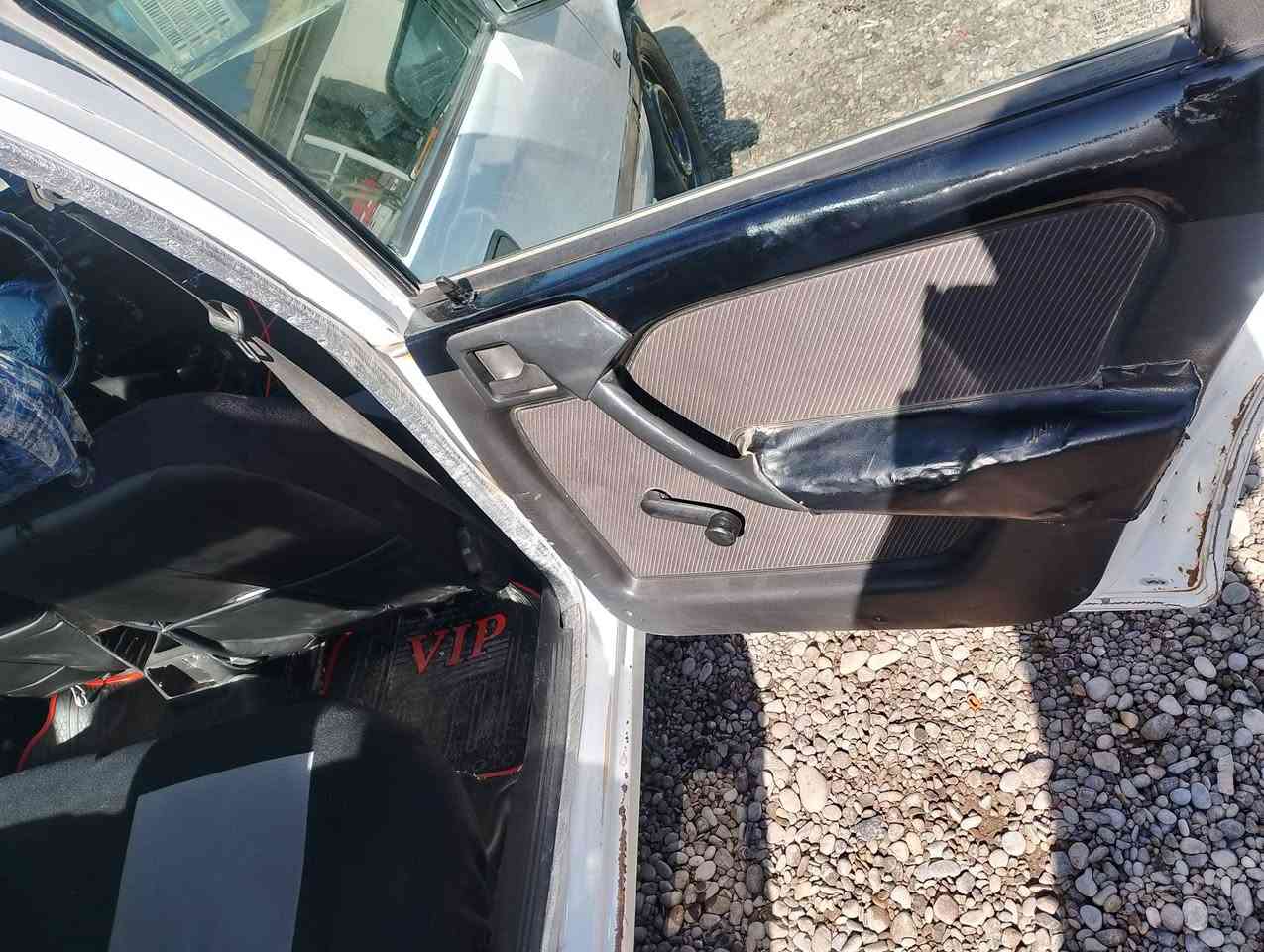 اوبل فيكترا موديل 91 تدفئه شغال كهربائيات كله شغاله رون كيلومتر بانزين حماوه كله شغاله محرك 16 وكير بالشرط صدر جديد تايرات جديد دوشمه ارضيه وكشنات خياس كله مكصوص ومعمر صبغ كله بلاد فقط هلالات خلفيه  سنويه ل 2028 السعر٣٦ وبيه مجال مكان سياره خانقين
***********
