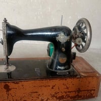 مكائن للبيع السعر خاص  07718760517