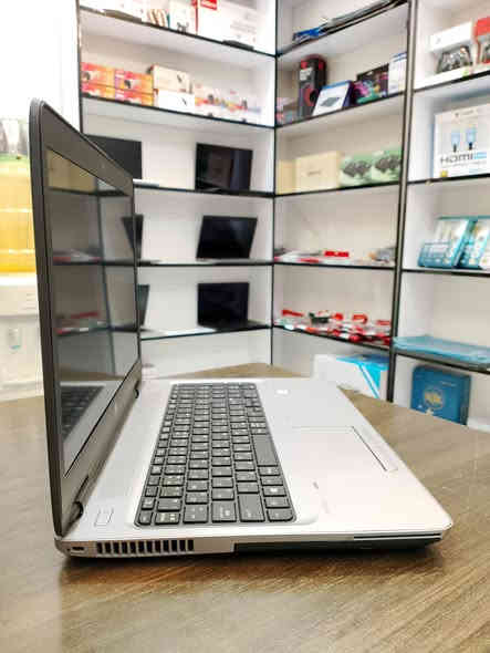 لابتوب HP Probook 655 G3

===========================

Cpu AMD R5 A8-9600B  ( i5-6200U ما يعادل )

Ram 8 

SSD 256

حجم الشاشه 15.6

شاحن اصلي 

===========================

السعر: ١٧٥ الف 

الاستفسار: (***********)

يوجد توصيل جميع المحافظات ٥ آلاف
