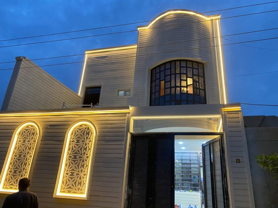 #ديكورات الداخلية 
.نعمل جميع أنواع الديكورات المنزلية 
.نعمل جميع أنواع الأصباغ الداخلية والخارجية 
.نعمل جميع آنواع ورق جدران 
.نعمل جميع آنواع سقف الثانوية 
.نعمل جميع آنواع الواجهة المنازل والشركات 
.نعمل في افضل مواد مستخدمه في العمل 
#لستفسار واتصال أو مراسله ***********
