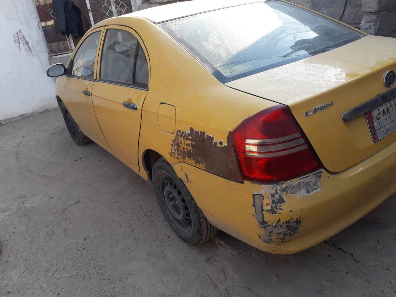 للبيع موديل 12 محرك شرط تبريد شرط
الكير عالنمرة الثانية يفلت باب السائق معدل عالبارد بيها جاملغ خلفي بدون داخل 
السعر 37 وبيها مجال


**إذا كنت صاحب هذا الإعلان وتريد حذفه لأي سبب، رجاءا أرسل رسالة إلى الدعم الفني**