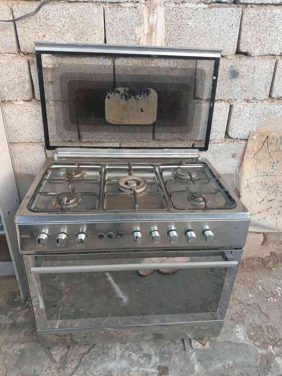 السلام عليكم طباخ اخو الجديد للبيع سعر 150وبي مجال عنوان واسط كوت انوار الصدر للاستفسار الاتصال على الرقم ***********
