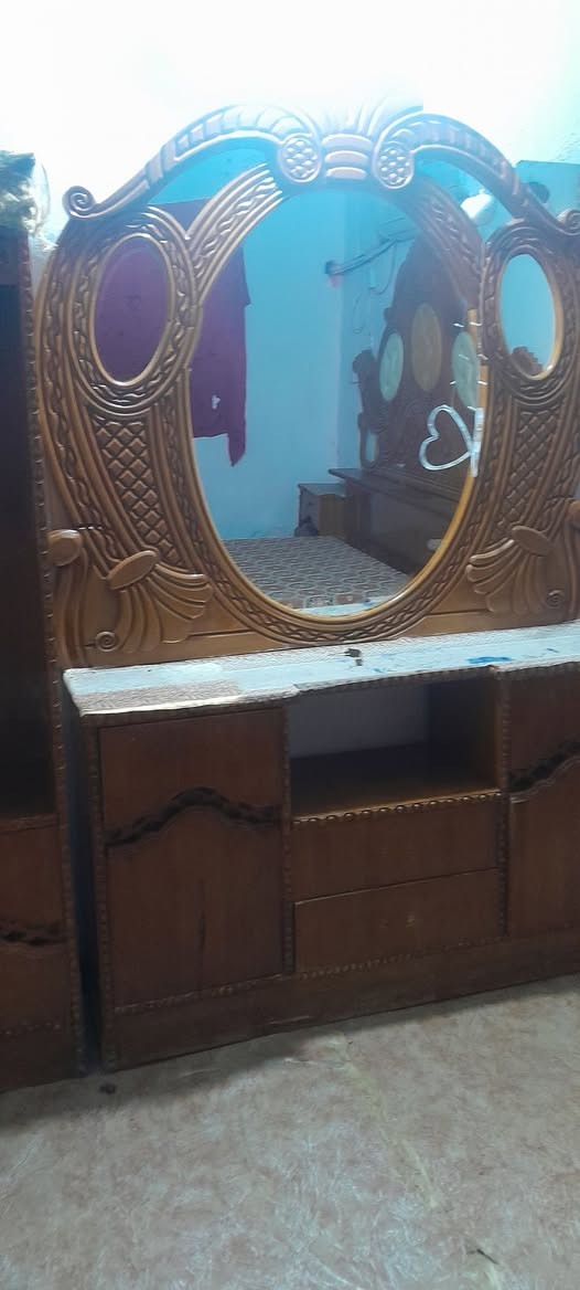 السلام عليكم غرفه للبيع نضيفه مكان بغداد قرب جسر المثنى الشراي يراسل ويتصل ***********وتساب
