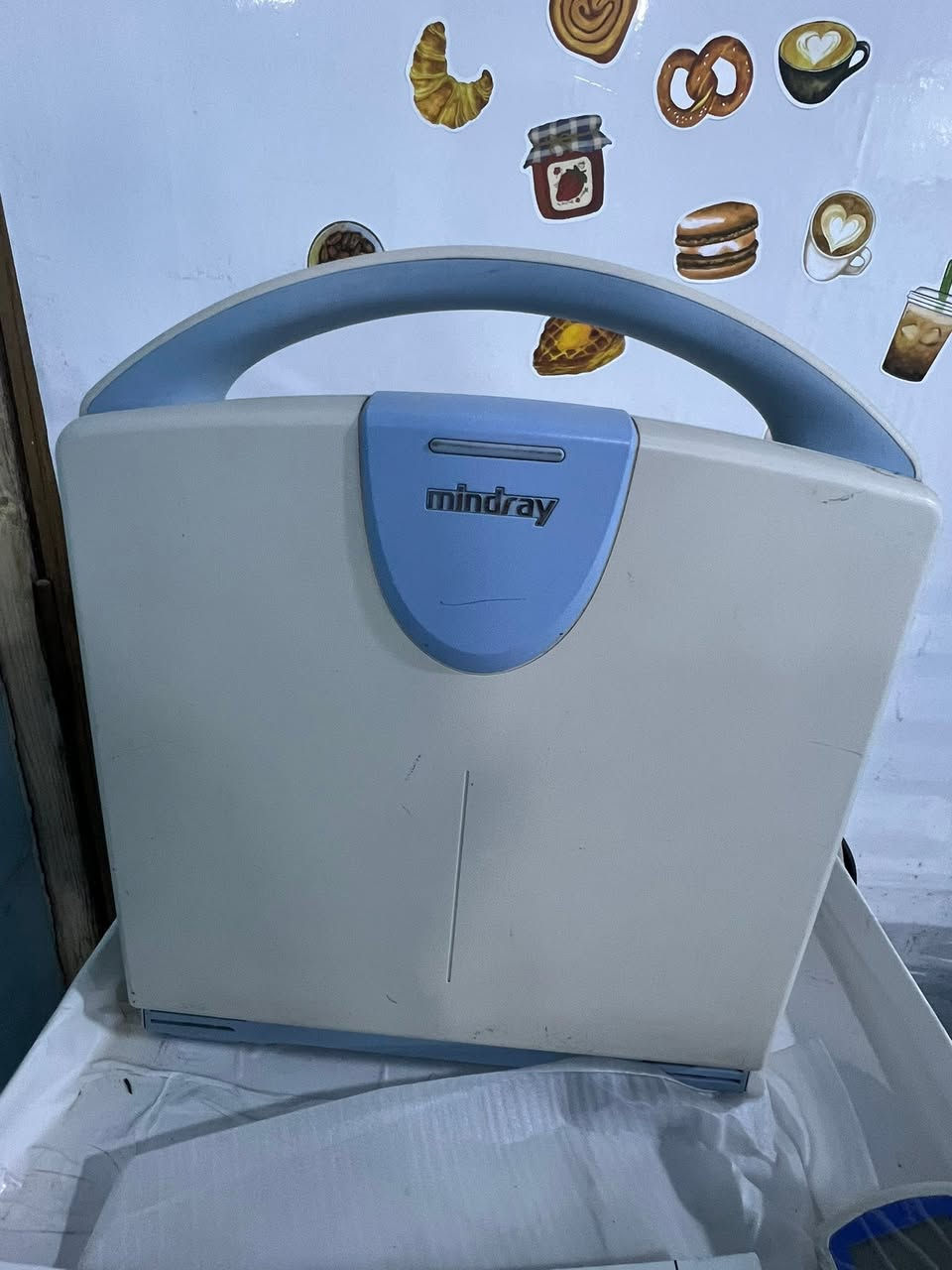 السلام عليكم عندي جهاز سونار بورتبل نوع mindry للبيع مستعمل استعمال قليل للاستفسار رقمي ***********
