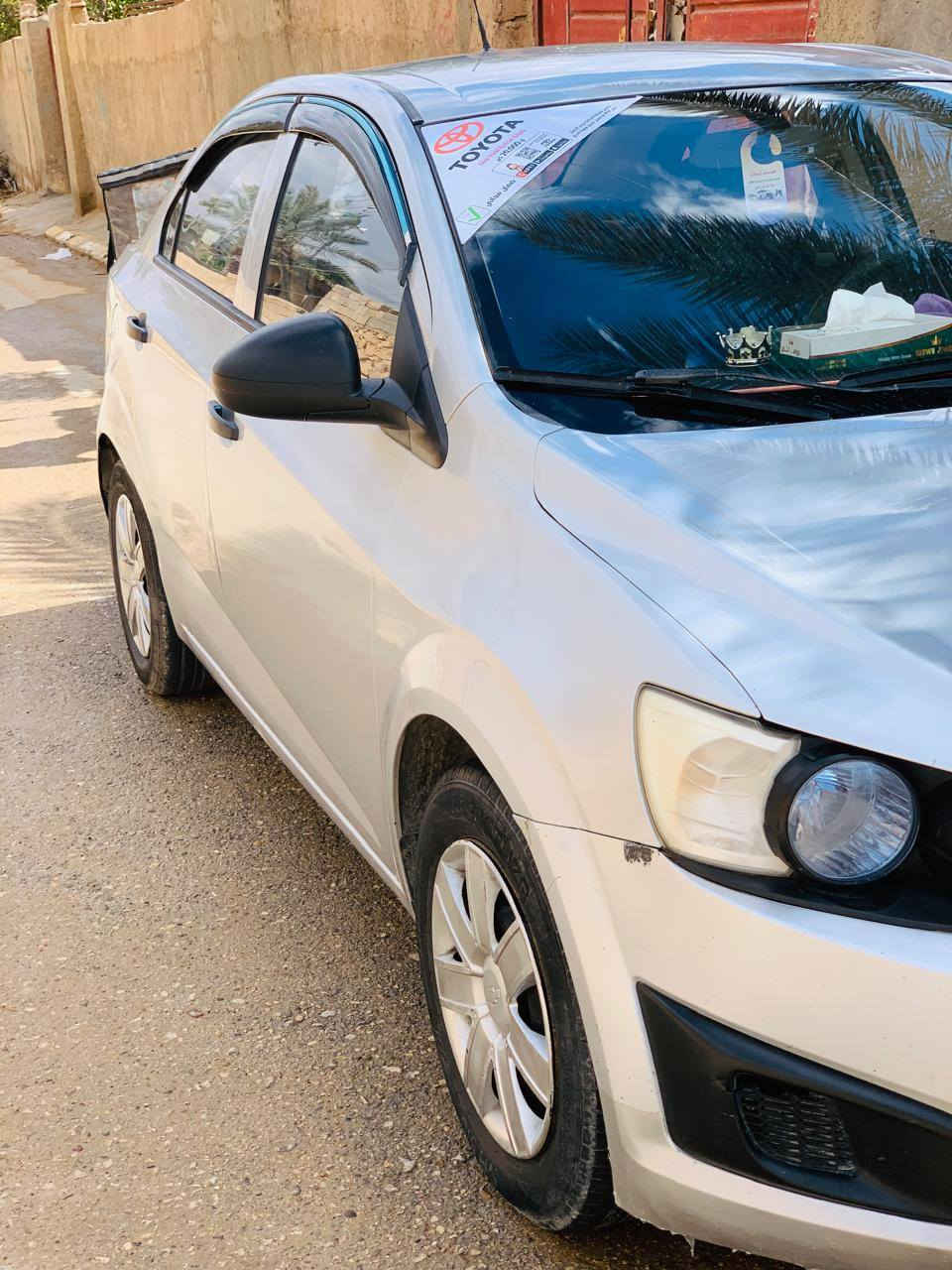 السلام عليكم ورحمة الله وبركاته
سيار للبيع
ترهم مرواس بسياره اقل من 70 ورقه
نوع السيار شوفلر سونك
موديل 2012
سياره بيها قطه وحده جاملغ خلف سايق بقي كشر كفاله
محرك كير كفاله
بيها بس براد دهن يذب دهن شغلت واشارات لامان مافتحته بس شوفته مصلح
ابيع ع حالاه سياره
تبريد تدفه ماشاء الله عليه
سياره بسمه سياره يريد تحول من تشتري كبال تحول شرط
استفسار
***********
ملاحظه سياره ماوصلت شي ولا حط سعر بالي
