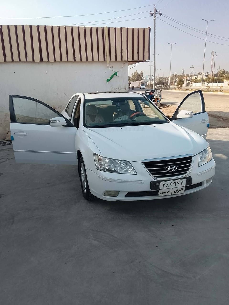 السلام عليكم سوناته 2011  محرك الفين بيها تلث قطع صبغ بدون دواخل أثر خدوش صطحيه  السياره صدر خلفي امامي جديد تخم تاير جديد محرك وكير كفاله داخل بيجي السياره فول ما عده البصمه رقم أربيل صاقطه  السياره مال جناي مكان السياره واسط الزبيديه السعر 115وبيها مجال حك الجيه ***********  بيها بل قماره مكدار شبر  تكشير سبب المياه
