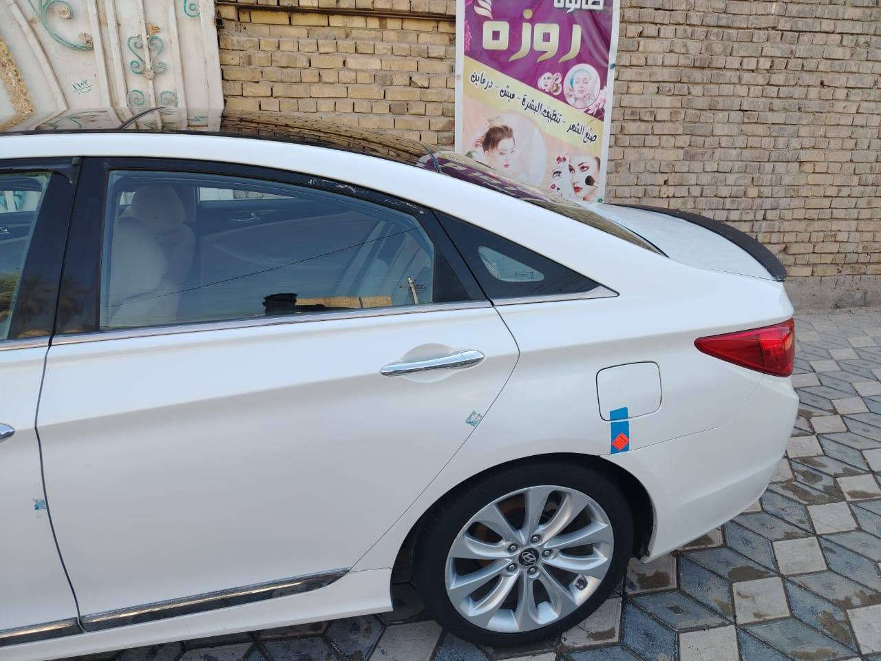 السلام عليكم
سوناتا 2011 للبيع وارد خليجي مكينه 2400 دوش مواصفات 1 على 1 و بانوراما  رقمها مشروع وطني بغداد
المكان واسط الكوت 

السعر خاص ***********
