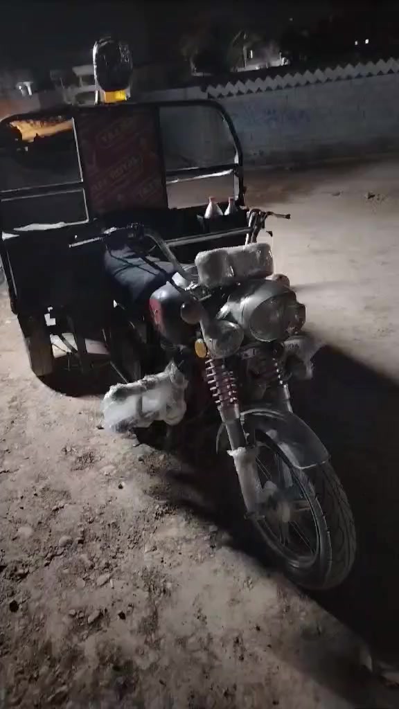 للبيع ستوته مناسبه مال شغل موديل 2012 بودي بغلاوه خياس مابيه شرط الركبه ماطاكه مشروطه من كل عيب بس الصفاحيه نقص و كهربيات يعوزهن ترتيب فقط شراي يخابرني مكاني كركوك واحد حزيران الستفسار ***********السعر 675وبيه مجال //يرهم مراوس حسب النتفاق
