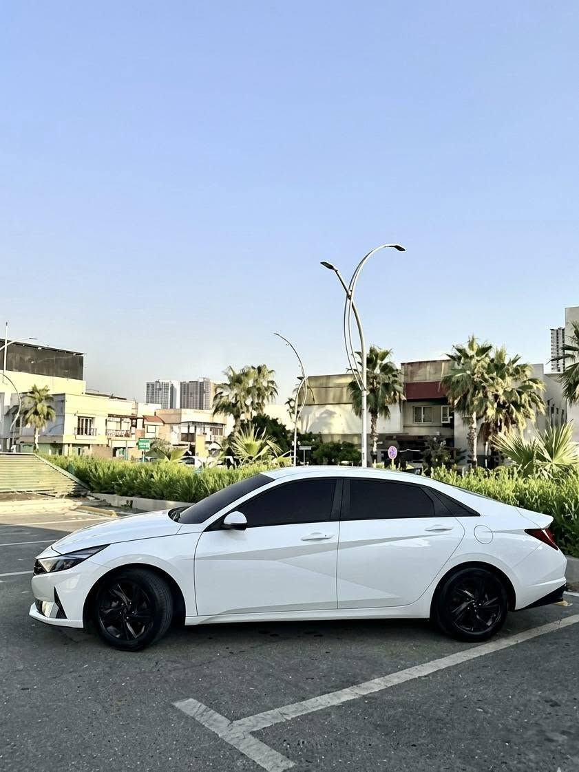 🔥Hyundai Elantra🔥
🔋Hybrid 🔋

💥السعر مناسب💥

🔺️ مۆدیل : 2022✔️

🔺️بۆیاغ : بێ بۆیاغ ، چوار جێگای بچوک PDR ✔️

🔺️ ماوەی ڕۆیشتن : 62,000 ڕۆییە ✔️

🔺️ مواسەفات :
ڕادار - ڕاداری پێش و پشت - خەتی جادە - بەسمە - شەغال - برێک بەسمە - ئۆتۆ هۆڵد - ئۆتۆ دڕایڤ - سندوق شەفت - چوار مۆدی لێ خوڕین : SPORT - NORMAL - ECO - گێڕ شەش نمرە - لایت لید - لایت پێش و پشت لید -  زۆر مواسەفاتی تر .... 

🔺️ نرخ : 140$ 💵  مەجال ✔️

تێبینی // 
سەیارەکە زۆر پاک و خاوێنە ، بێ کێشەیە ، هایبرێدە ، لۆ 100Km چوار لتر بەنزینی پێویستە ، زۆر بێ مەسرەفە ، گێڕ مەکینە تەحویل وەکالە غەڕامە هەمووی بەشەرت بۆ زانیاری زیاتر پەیوەندی بکە لەگەڵ ڕێز.

🔺️ ژمارەی تەلەفۆن : 
*********** WhatsApp
