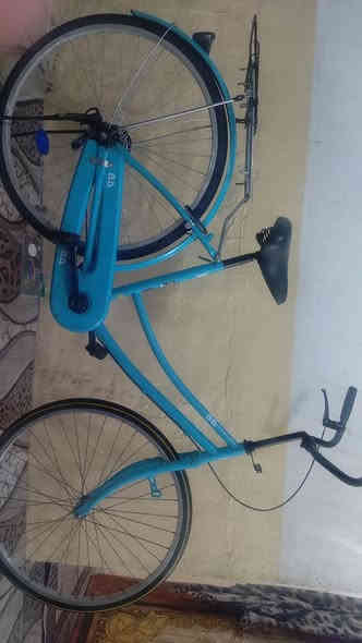 سلام عليكم بايسكل للبيع سعره 65 قفله كامل جوملاغات ويا مال معتاز نضيف كلشي معايز المكان كوفه الرقم ***********0
