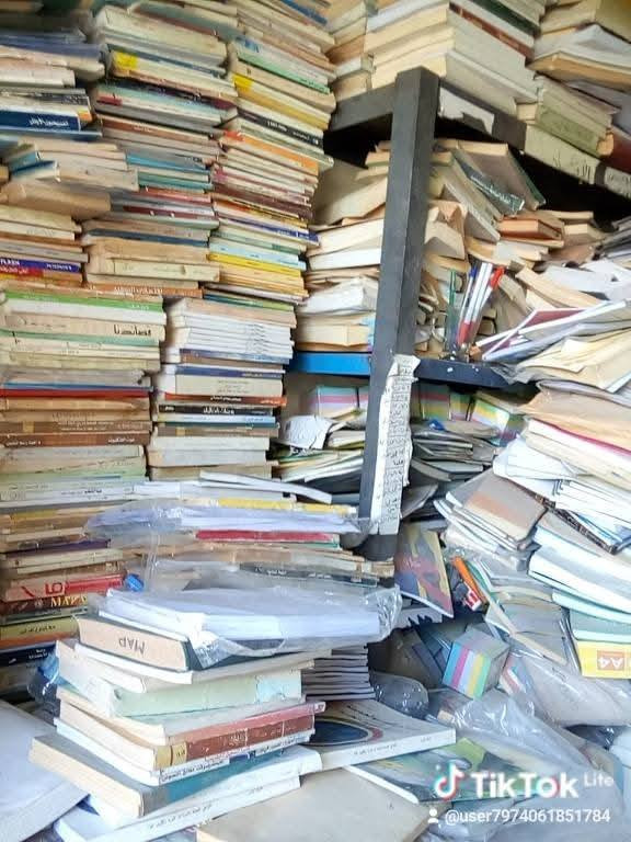 السلام عليكم توجد لدينا تصفية مكتبة لبيع الكتب وكل ١٠٠كتاب بسعر ٦٠الف دينار مع التوصيل المجاني لجميع المحافظات***********
