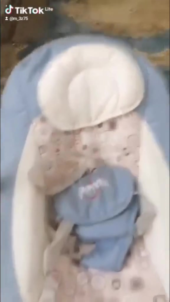 هزاز طفل ع باتري استخدام اسابيع قليله جديد وبي موسيقى


**إذا كنت صاحب هذا الإعلان وتريد حذفه لأي سبب، رجاءا أرسل رسالة إلى الدعم الفني**