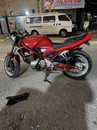 دراجه باندا 400 دراجه مكينه مجفته جديد و جاهزه بس الكابريترات يحتاجلهن...