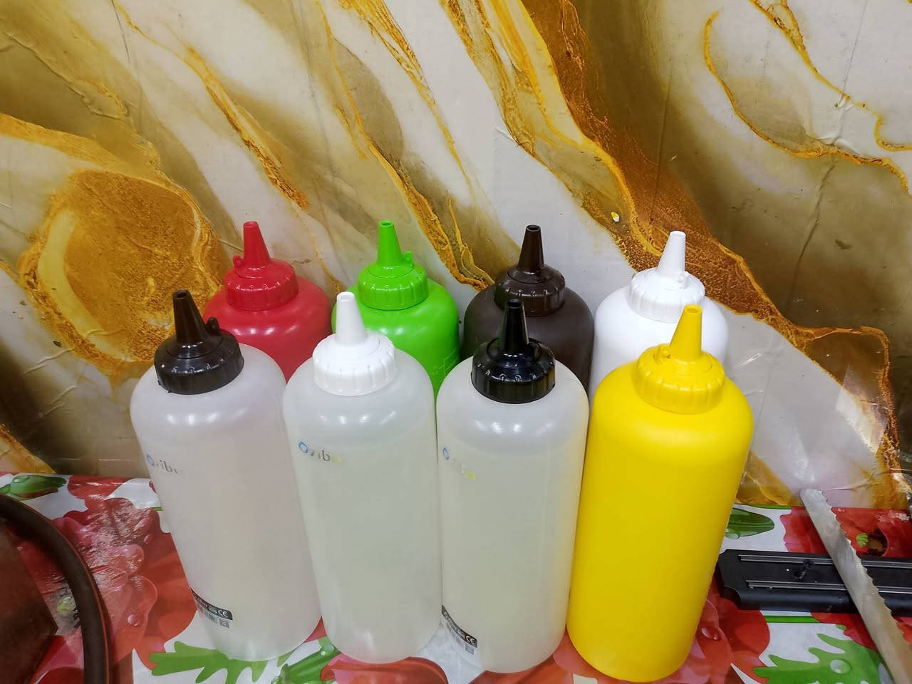 اغراض مطعم للبيع مستعمل اقل. شهر
ميز طول 2 متر + سكاكين الماني عدد 2 + سكين منشار كابسه بركر + شفرات عدد2 +كريل + طباخ فلافل وفنكر +حامله اوردرات +بسمار اوردرات +حامله سكاكين + بطاله صلصه عدد8+ بلانكات عدد 5
مكاني بغداد الدوره المهديه الثانيه 
*********** بي واتساب
السعر شلع 500 الف وبي مجال بسيط 
واذا تريد مفرد موجود
