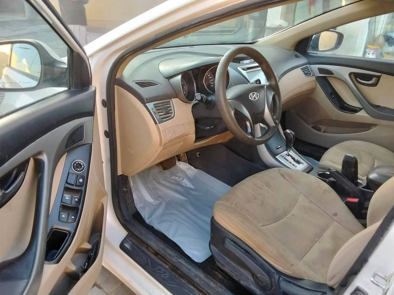 🚘 Hyundai Elantra 2014 للبيع
الموديل: 2014
الحالة: مكلوبة بس مو تاكية
القير: اوتماتيك
المكينة: 1.8 دبل أوفر – شرط
السنوية: 2028
الرقم: بغداد – شرط التحويل
الموقع: موصل
💎 السيارة بحالة ممتازة وسعر مناسب جداً
💰 السعر: 70 ورقة سعره جدا مناسب 
للاستفسار أكثر اكتب تم ولايك للمنشور واحنه نتواصل وياك مباشرة 📩
🔹 ملاحظة: عندك سيارة وتريد تبيعها؟ تواصل خاص نبيعها  الك بعمولة بسيطة جداً 🔥


**إذا كنت صاحب هذا الإعلان وتريد حذفه لأي سبب، رجاءا أرسل رسالة إلى الدعم الفني**